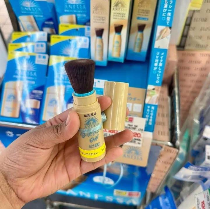 ANESSA Perfect UV Brush-on Powder 防曬粉 (3)