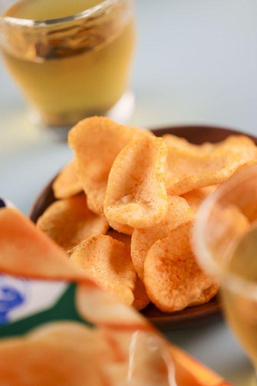 Calbee 卡樂B 燒烤味蝦片 (4)